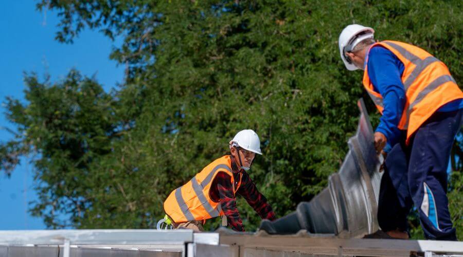 Expert new roof installation services in Liberty Center, IA